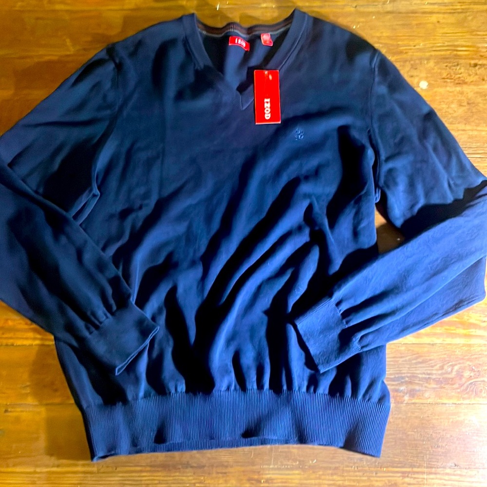 Izod sweater